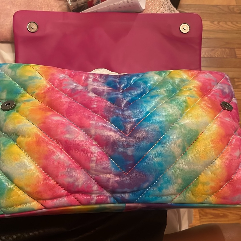 🎀 KURT GEIGER XXL Kensington Rainbow Tye Dye Shoulder Bag - Picture 9 of 10